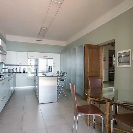 Beautiful Family With Heated Pool 5 Br
